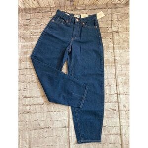 NWT universal thread blue super high-rise tapered balloon jeans size 00